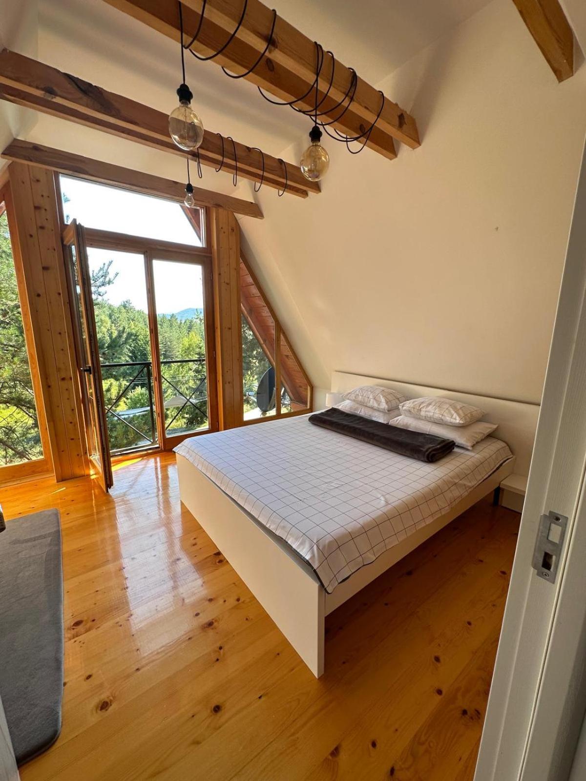Pine Cabins Zlatibor Luaran gambar